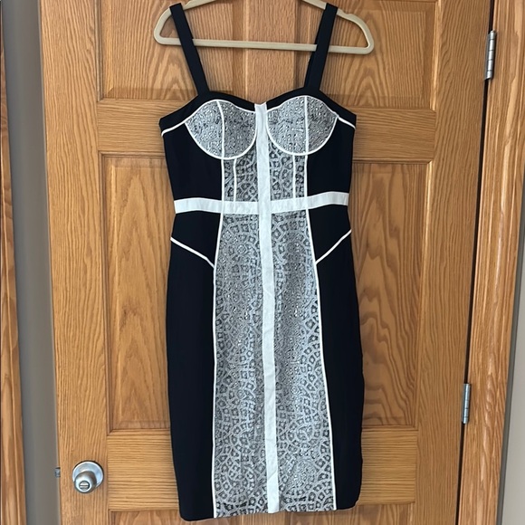 NWT Rebecca Minkoff Black and White Women's Dress 10 - Picture 2 of 7